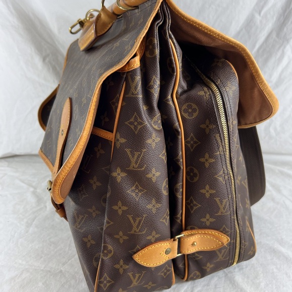 LOUIS VUITTON Sac Chasse Hunting Brown Canvas Monogram Travel Bag M41140 - Picture 4 of 17